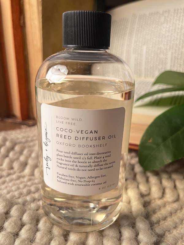 Oxford Bookshelf Diffuser Fragrance Oil Ruby + Begonia